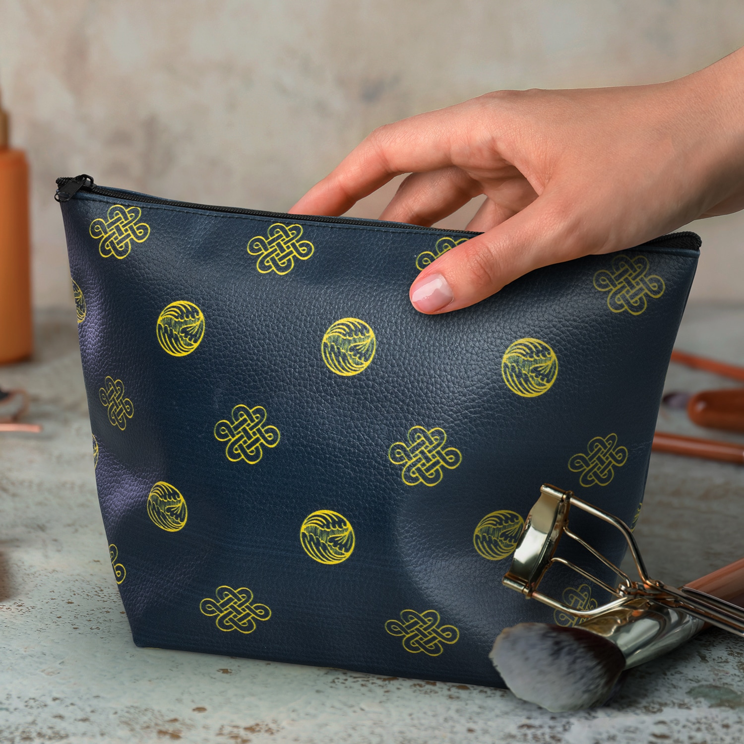 123552 - Belle Cosmetic Bag - Medium - Image 3