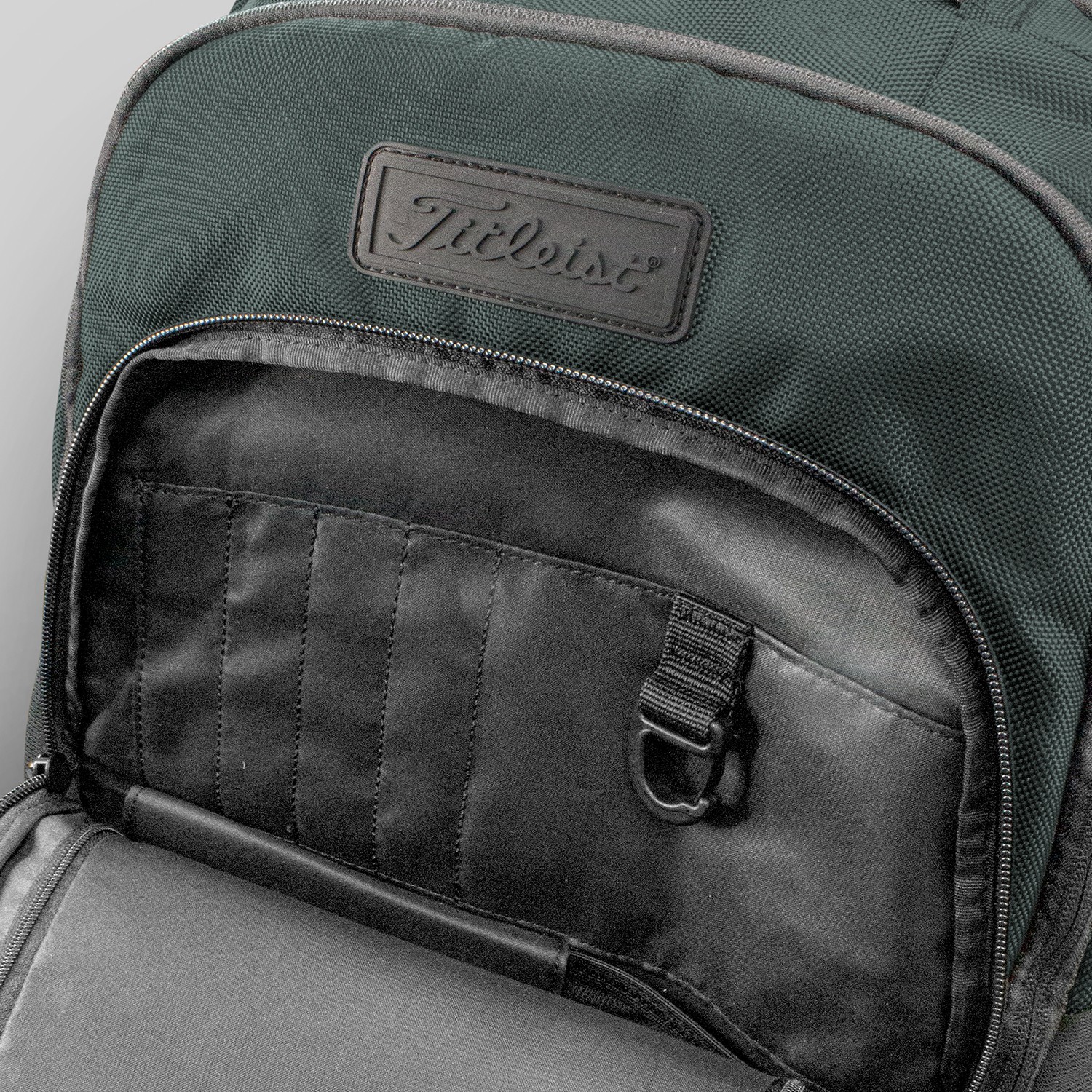 118400 - Titleist Players Backpack - Image 9