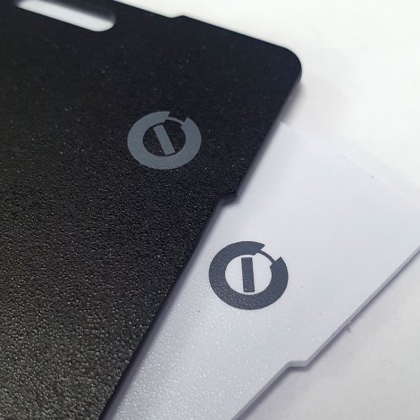 129599 - Carbon Bluetooth Tracker - Image 6